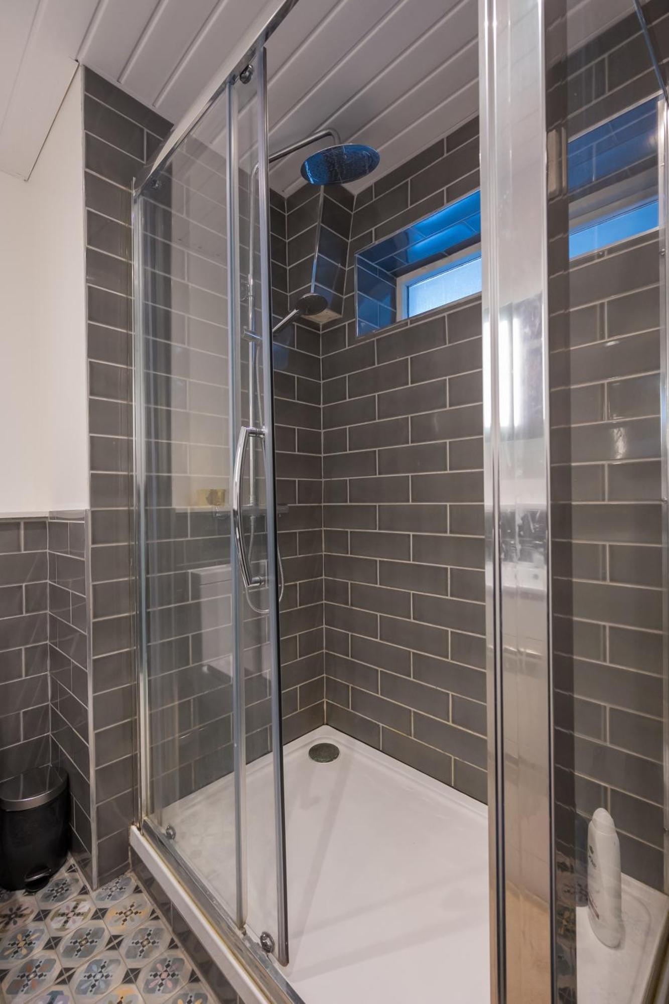 Belfast City Apartment With Free Parking! ภายนอก รูปภาพ